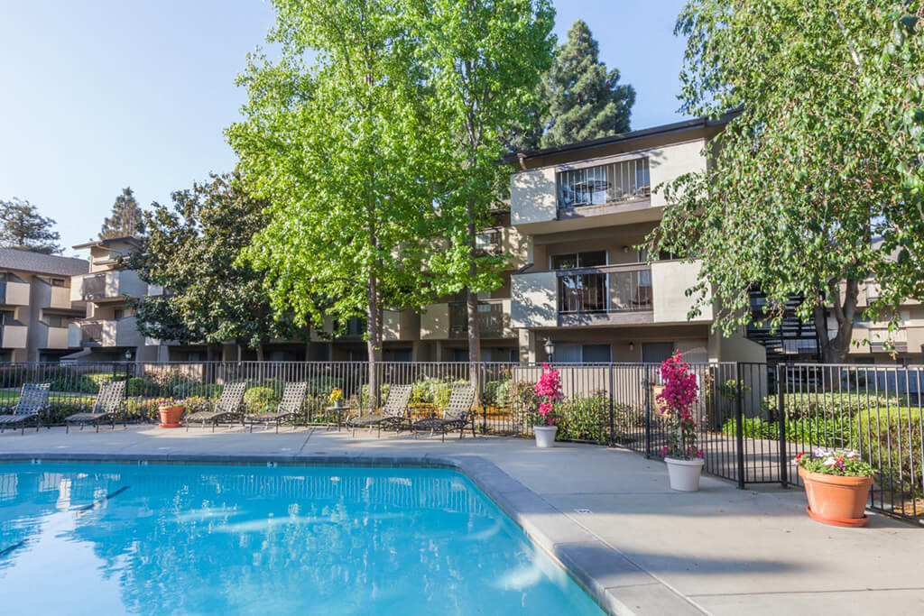 Carrington Apartments photo 4